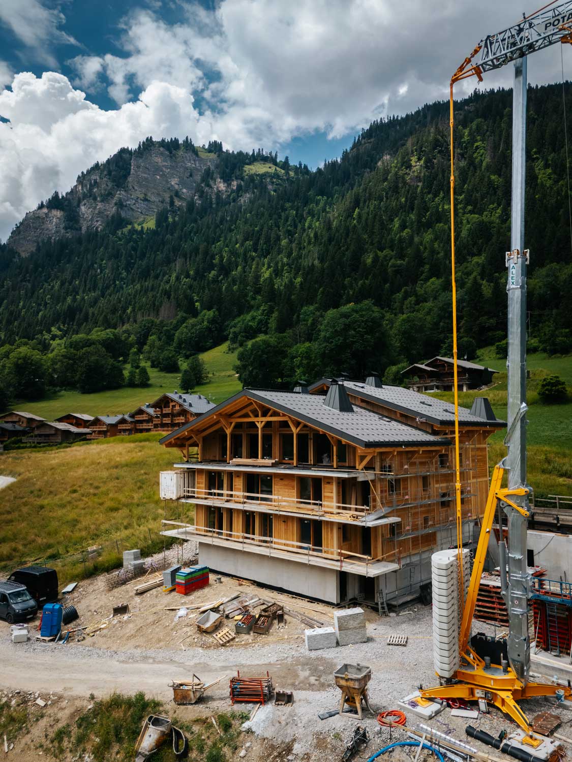 Pose des balcons projet chalet